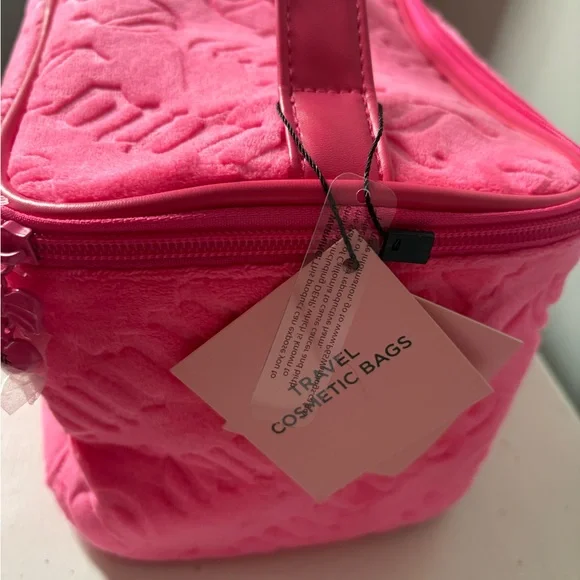 Juicy Couture Pink Velvet make up bag - Picture 2 of 5